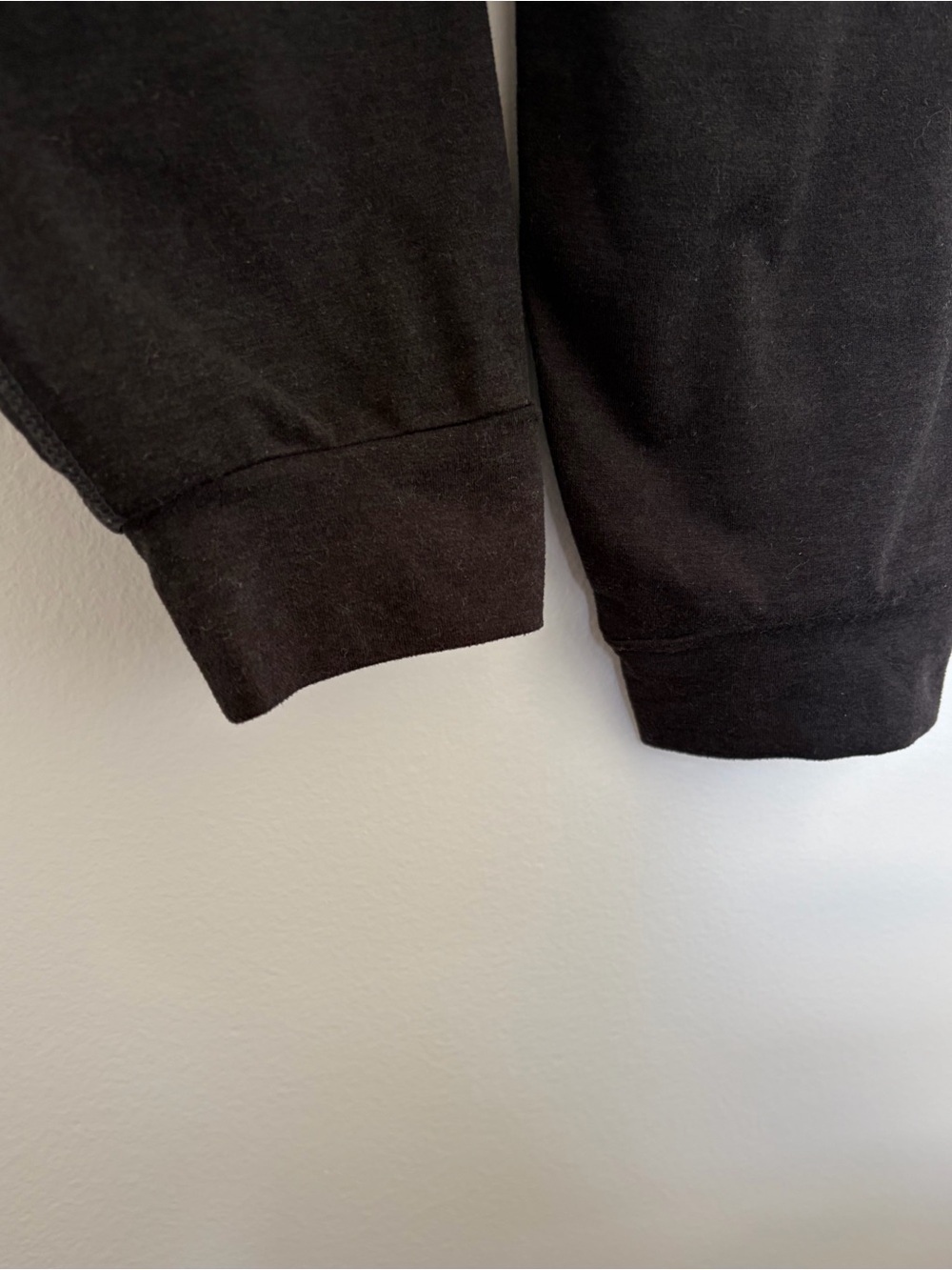 Vuori Performance Jogger - Picture 2 of 6